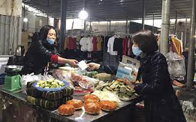 Người dân thành phố Hải Dương ý thức phòng chống dịch tại các chợ